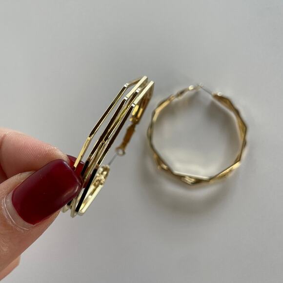 Ettika Earrings Womens Jewelry Gold Round Hoop Geo Revolve Layered Medium - Picture 2 of 5